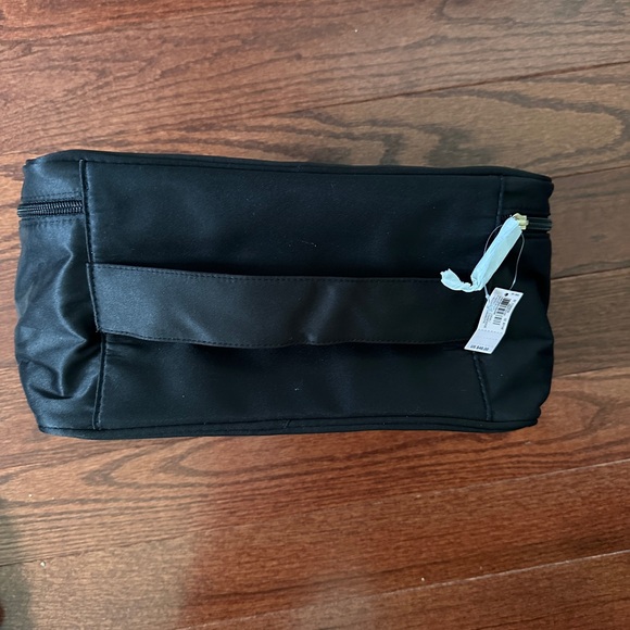 NWT Victoria’s Secret travel Bra case - Picture 6 of 6